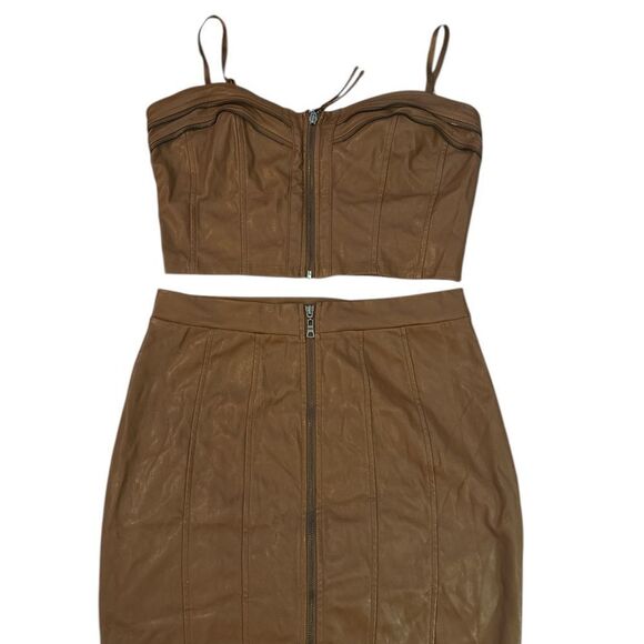 Brown Faux Leather Zippered Women's Skirt Set - Picture 8 of 8
